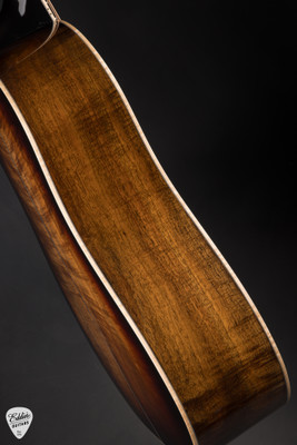 Huss and Dalton DS12 Custom Acoustic Guitar with Bearclaw Sitka Spruce and Tasmanian Blackwood in Sunburst