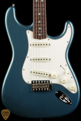 2023 - Fender Custom Shop 1966 Stratocaster Deluxe Closet Classic - Aged Lake Placid Blue