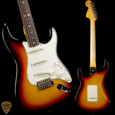 2023 - Fender Custom Shop 1966 Stratocaster Deluxe Closet Classic - 3 Color Sunburst