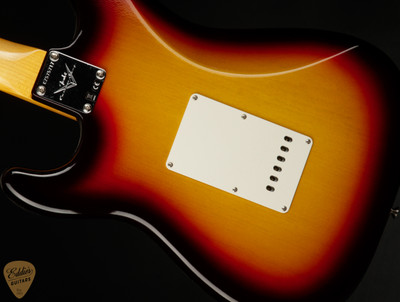 2023 - Fender Custom Shop 1966 Stratocaster Deluxe Closet Classic - 3 Color Sunburst