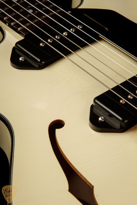 2023 - Collings I-30 LC Aged Bigsby - Olympic White (pre-owned)