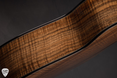 Roggero RGo-M Lost Tunnel Redwood & Mother Claro Walnut Acoustic Guitar