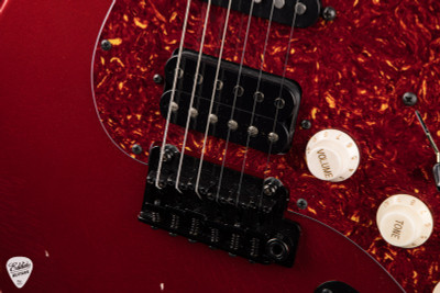 Suhr Eddie’s Guitars Exclusive Classic S Antique Roasted Candy Apple Red Electric Guitar