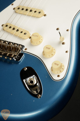 2023 - Fender Custom Shop Limited Edition 1968 Stratocaster Journeyman - Aged Lake Placid Blue