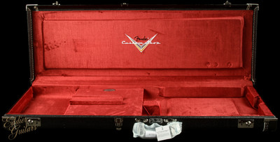 2023 - Fender Custom Shop Limited Edition 1968 Stratocaster Journeyman - Aged Ice Blue Metallic