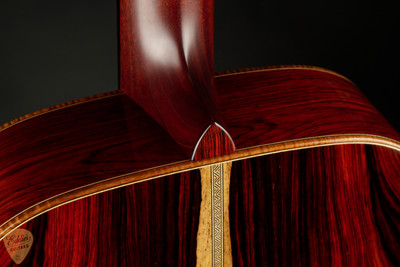 2018 - Bourgeois OM Custom - Italian Spruce & Cocobolo