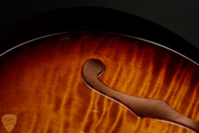 Paul Reed Smith CE 24 Semi-Hollow Black Amber electric guitar