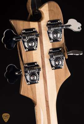 Rickenbacker 4003 electric bass in maple glo