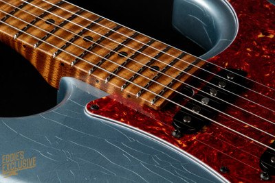 2023 - Suhr Eddie's Guitars Exclusive Classic S Antique Roasted - Ice Blue Metallic