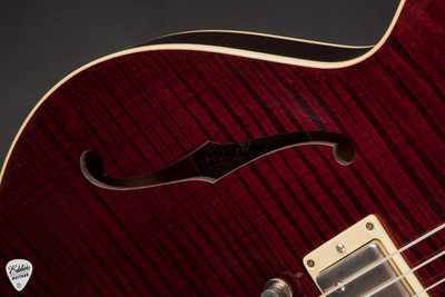 Collings I 35 deluxed aged electric guitar in merlot