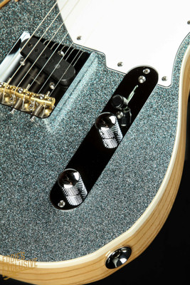 2023 - Suhr Eddie's Guitars Exclusive Custom Classic T Roasted - Ice Blue Sparkle