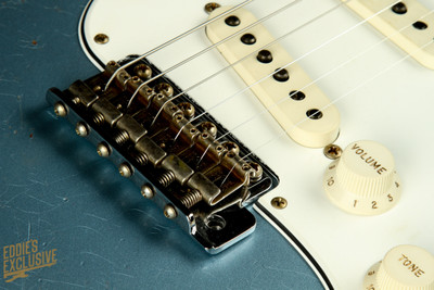 2023 - Fender Custom Shop Eddie's Guitars Exclusive Dealer Select Roasted 1963 Stratocaster Heavy Relic - Ice Blue Metallic