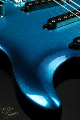 2023 - Ernie Ball Music Man Luke 4 SSS - Diesel Blue