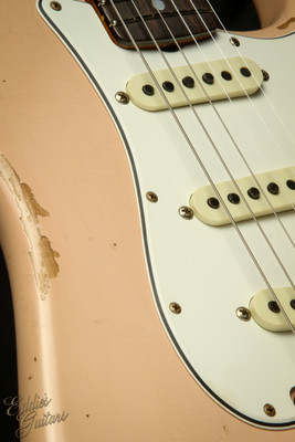 2023 - Fender Custom Shop LTD 1964 Stratocaster Relic - Super Faded Aged Shell Pink
