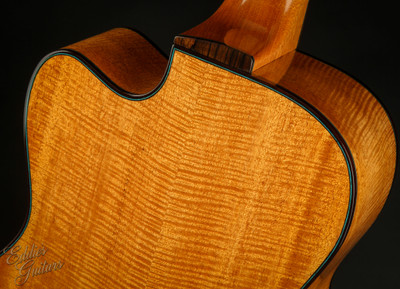 Jeff Jewitt 00-14c - Swiss Moon Spruce & Fiddleback Mahogany