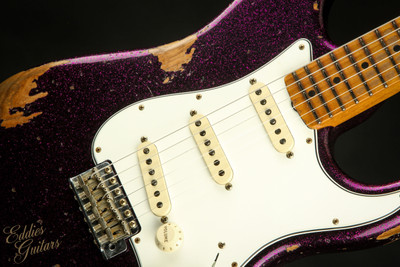 Fender Custom Shop Eddie's Guitars Exclusive Dealer Select Roasted 1963 Stratocaster Heavy Relic - Magenta Sparkle
