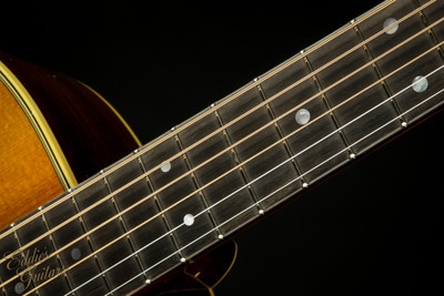 2023 - Martin D-28 Rich Robinson #142