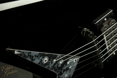 2023 - Kramer Dave Mustaine Vanguard Black