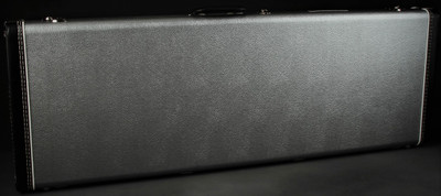 Rickenbacker 4005V electric bass in fire glo