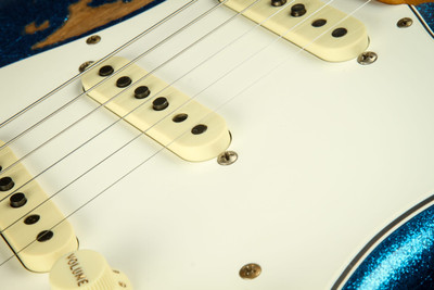 2023 - Fender Custom Shop 1967 Stratocaster Heavy Relic - Blue Sparkle