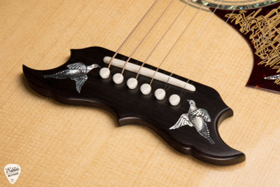 Gibson Doves in Flight Antique Natural 4.14 #20805027 Acoustic Guitar