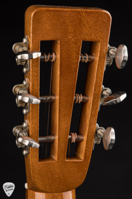 Atkin OOO37s Pre-War – Baked Adirondack Spruce & Madagascar Rosewood Acoustic Guitar