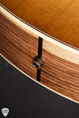 Taylor Gold Label 814e Sunburst – Torrefied Spruce & Honduran Rosewood Acoustic Guitar