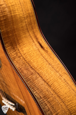 Used - Bourgeois 00-12C Fret Coupe Signature Deluxe - Koa Acoustic Guitar