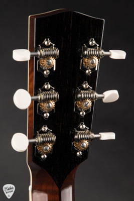 Bourgeois The Standard Small Jumbo Carved Back - Aged Tone Adirondack Spruce & Aged Tone Curly Maple - NAMM 2025