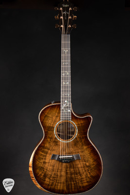 Taylor Custom #47 C24ce B5047 Grand Auditorium - Figured Walnut