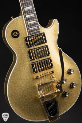 2008 – Gibson Custom Shop Les Paul Custom 3 Pickup Bigsby Gloss Gold Sparkle Electric Guitar