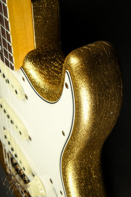 2022 - Fender Custom Shop LTD 1965 Stratocaster Journeyman - Aged Gold Sparkle