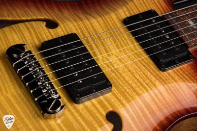 Paul Reed Smith Eddie’s Guitars Wood Library Hollowbody II Piezo Cocobolo – Livingston Lemondrop with Dark Cherry Sunburst Electric Guitar