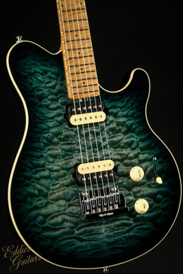Hold - Ernie Ball Music Man Axis Super Sport - Yucatan Blue Quilt