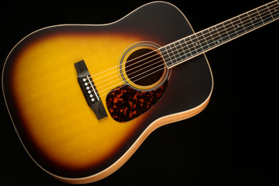 Larrivee D-03 Mahogany - Sunburst Top