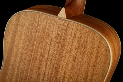 Larrivee D-03 Mahogany - Sunburst Top