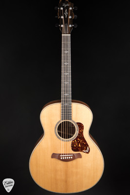Taylor Gold Label 814e – Torrefied Spruce & Honduran Rosewood Acoustic Guitar