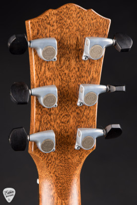 Taylor Gold Label 814e – Torrefied Spruce & Honduran Rosewood Acoustic Guitar