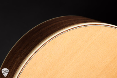 Taylor Gold Label 814e – Torrefied Spruce & Honduran Rosewood Acoustic Guitar