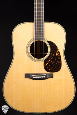 Martin HD-28 / New For 2025 Acoustic Guitar