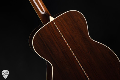 Collings OM-42A T – Adirondack Spruce & Madagascar Rosewood Acoustic Guitar