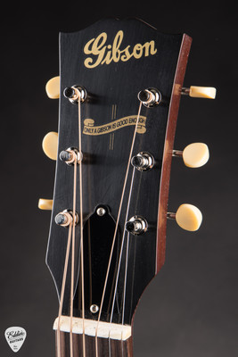 Gibson 1942 Banner J-45 Vintage Sunburst 3.13 #20685036 Acoustic Guitar