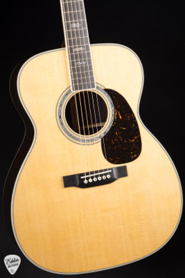 Martin J-40 / New For 2025 Acoustic Guitar
