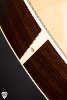 Martin J-40 / New For 2025 Acoustic Guitar