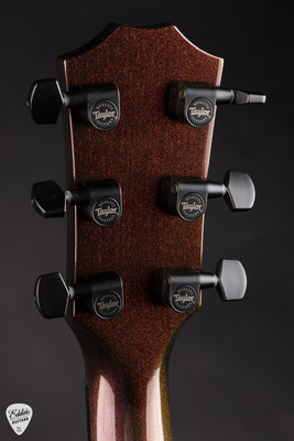 Taylor Custom #26 C14ce B5026 Grand Auditorium Sitka Spruce/Quilted Big Leaf Maple – Silver Cranberry Supernova/NAMM 2025 Acoustic Guitar