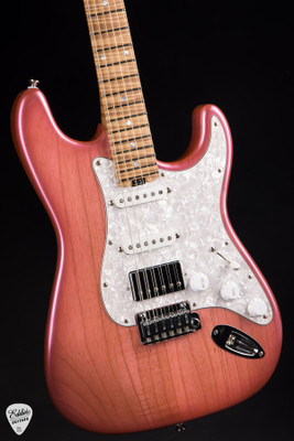 Iconic Solana Custom Electric Guitar in Transparent Pink Pearl/NAMM 2025