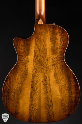 Taylor Custom #36 C14ce B5036 Grand Auditorium Bearclaw Sitka Spruce & Tiger Myrtle – NAMM 2025 Acoustic Guitar