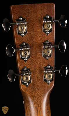Martin D-18 Gloss 1933 Ambertone / New For 2025 Acoustic Guitar