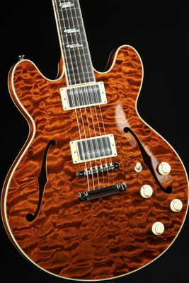 Hold - Collings I-35 Deluxe - Caramel