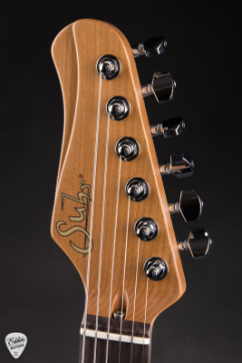 Suhr Classic S Antique Roasted Electric Guitar in Shell Pink